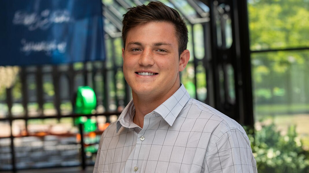 Enterprise Mobility team member - Ryan - Accounting Intern