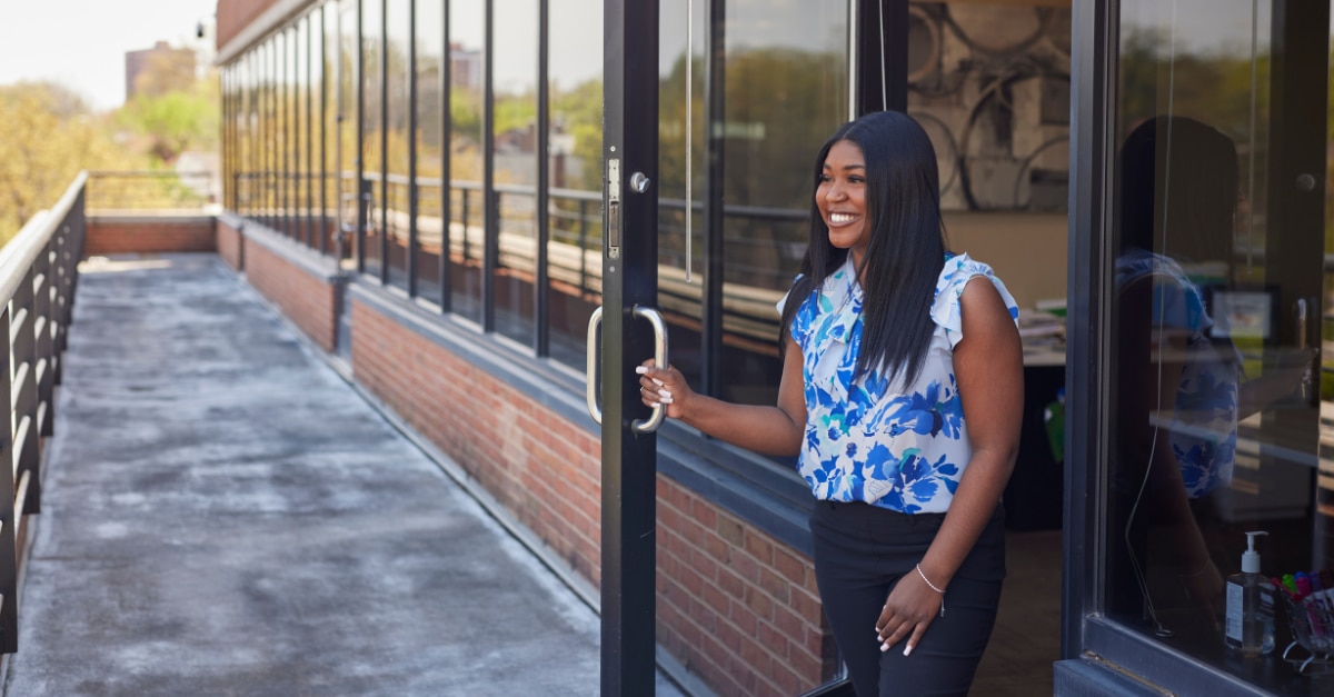 Enterprise Mobility talent acquisition specialist at university careers fair