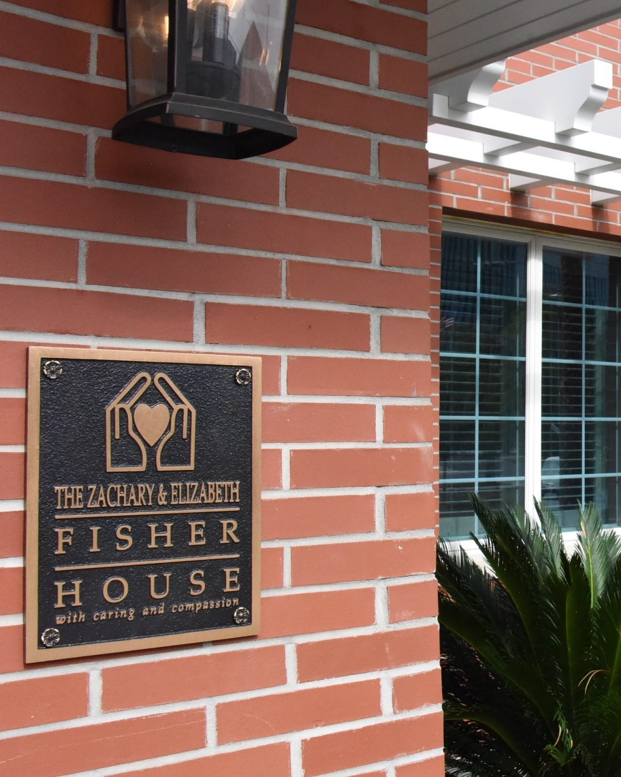 A picture of the Fisher House building